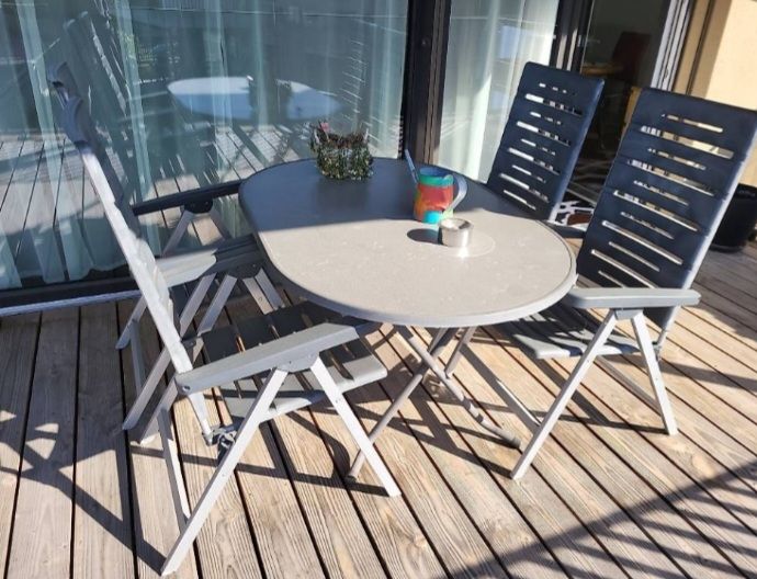 Set di tavolo e panche: Garten Möbel – Usato da Glattbrugg venduto da B_B