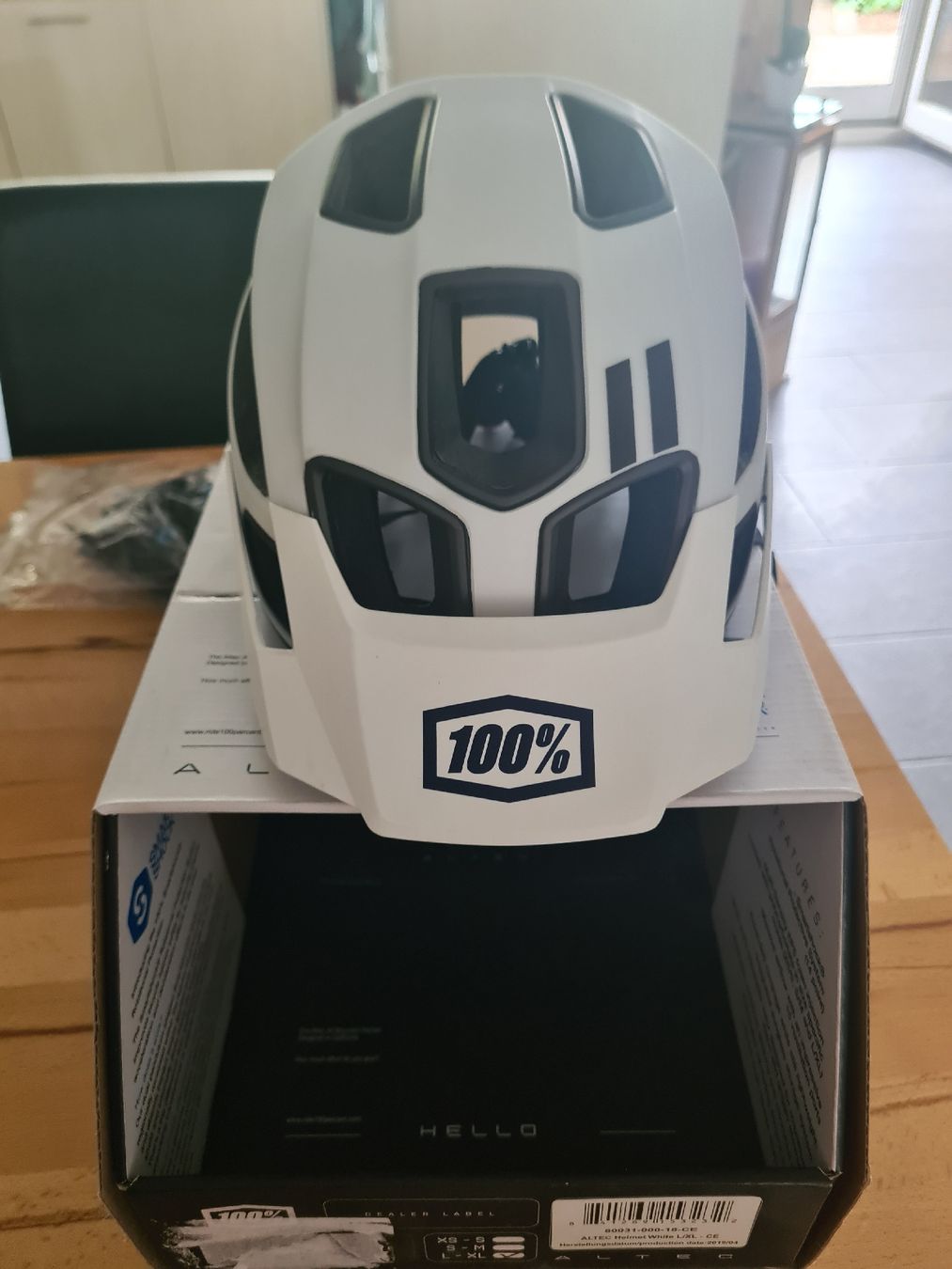 Helme: Velohelm 100% – Neu (gemäss Beschreibung) aus Schlatt ZH von Deiali