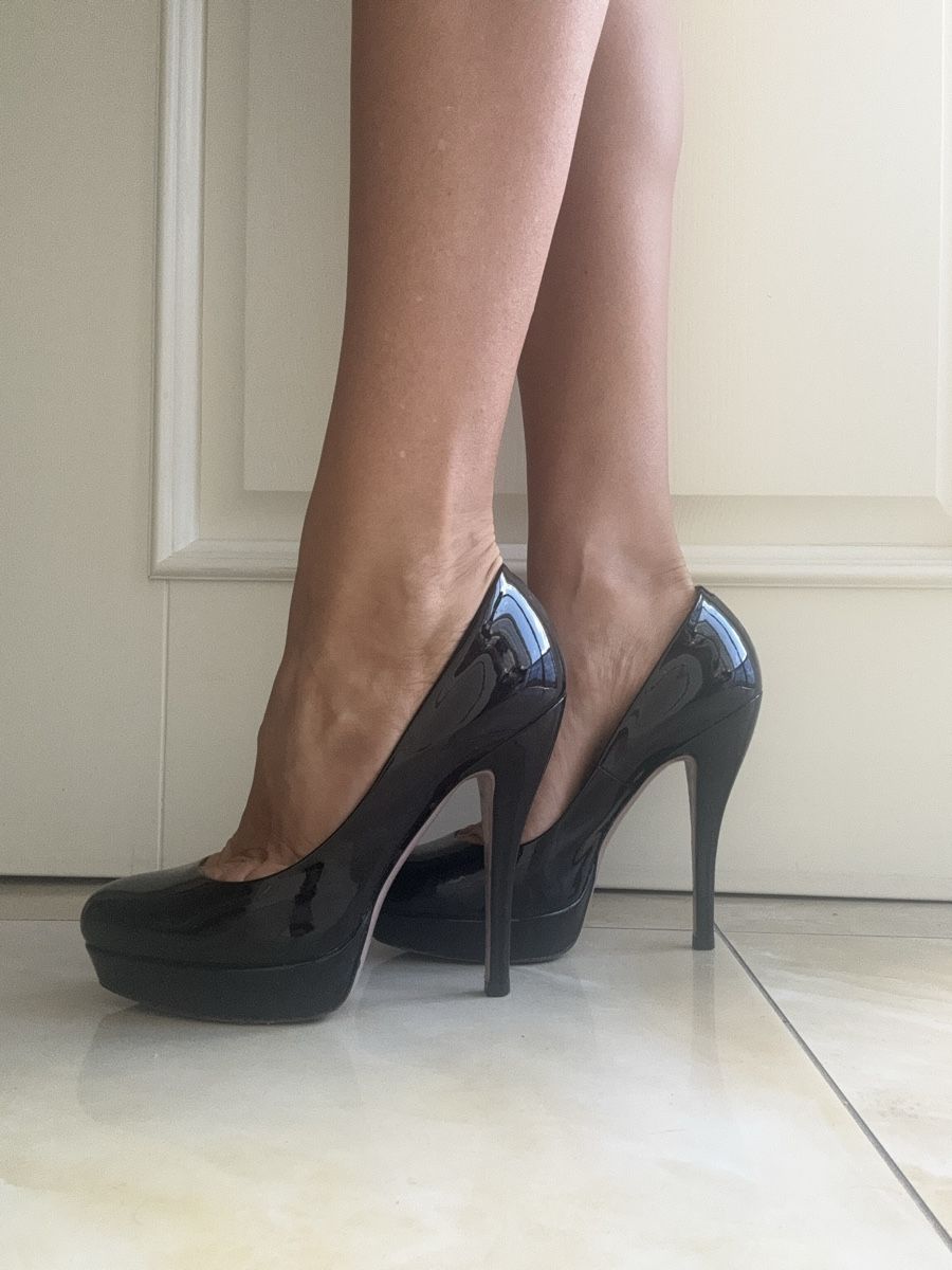 Gucci Scarpe da donna: Gucci heels size 36 – Usato da Versoix venduto da Bazanchiklovalova