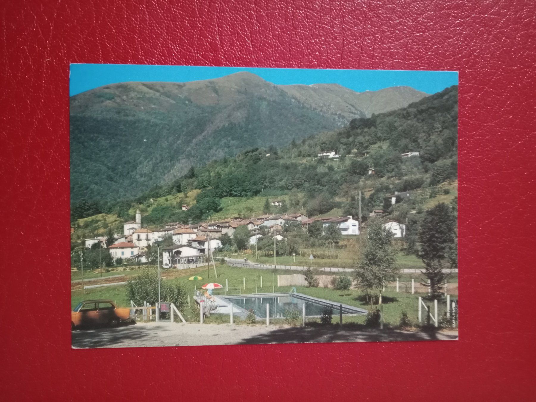 Cartoline postali: Banco Malcantone Tessin 1973 Swimmingpool Auto – Usato da Küttigen venduto da Melisch1000