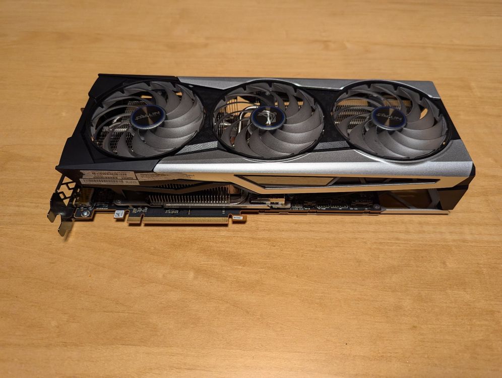 AMD Radeon RX 6900 XT Sapphire Nitro+ SE (Gebraucht) in St. Gallen für ...
