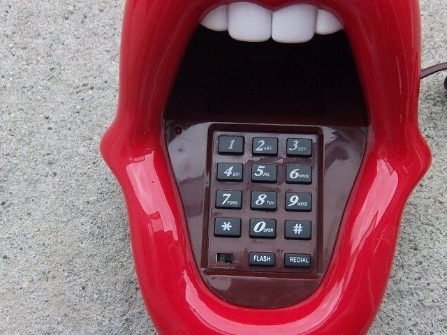 Telefoni: TELEFON ANALOG TOP DESIGN HAMMERPREIS ! – Usato da Schachen b. Reute venduto da Dzestar 4