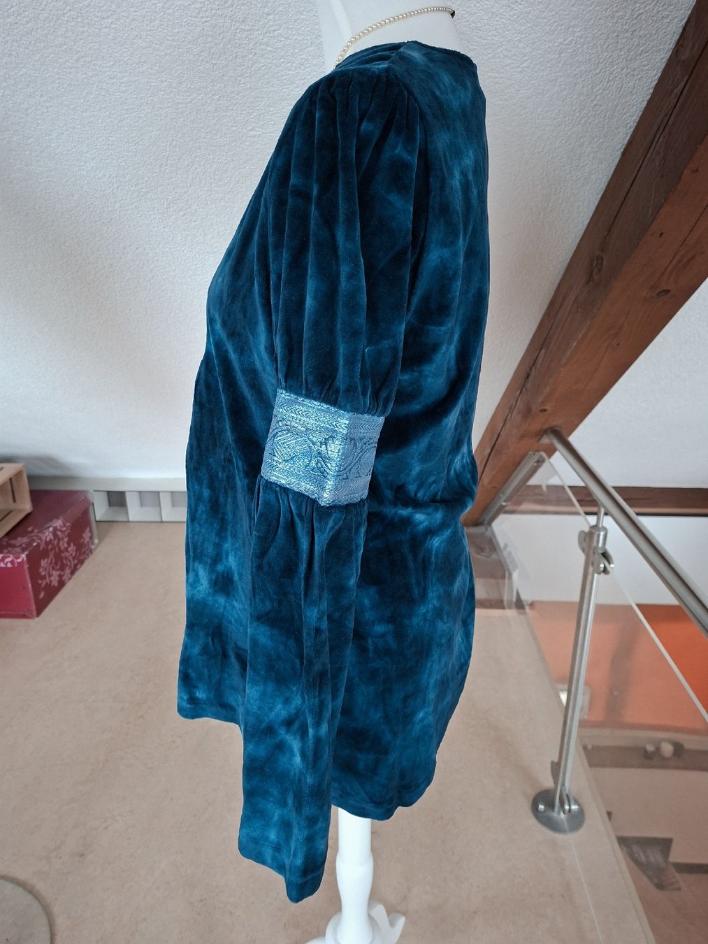 Boom Baba Maglioni & Felpe: Boom Baba Samt Pullover, Petrol Blau, Gr. 1 Size, Neu – Nuovo (secondo la descrizione) da Klingnau venduto da vollmond36 1