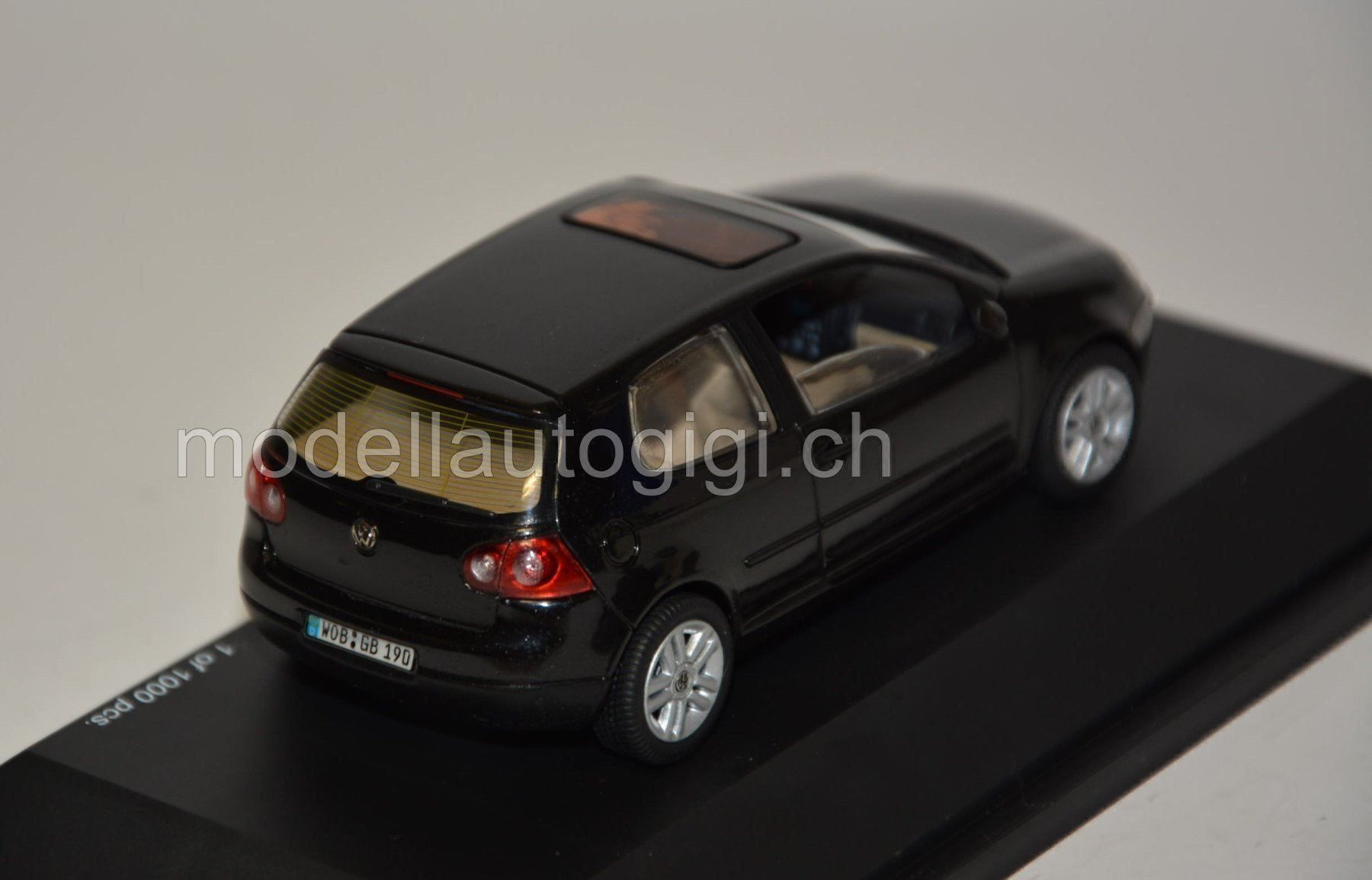 Volkswagen Modellini d'auto: VW Golf V , Schuco , 1:43 – Nuovo e nell'imballaggio originale da Goldach venduto da Feivel9 5