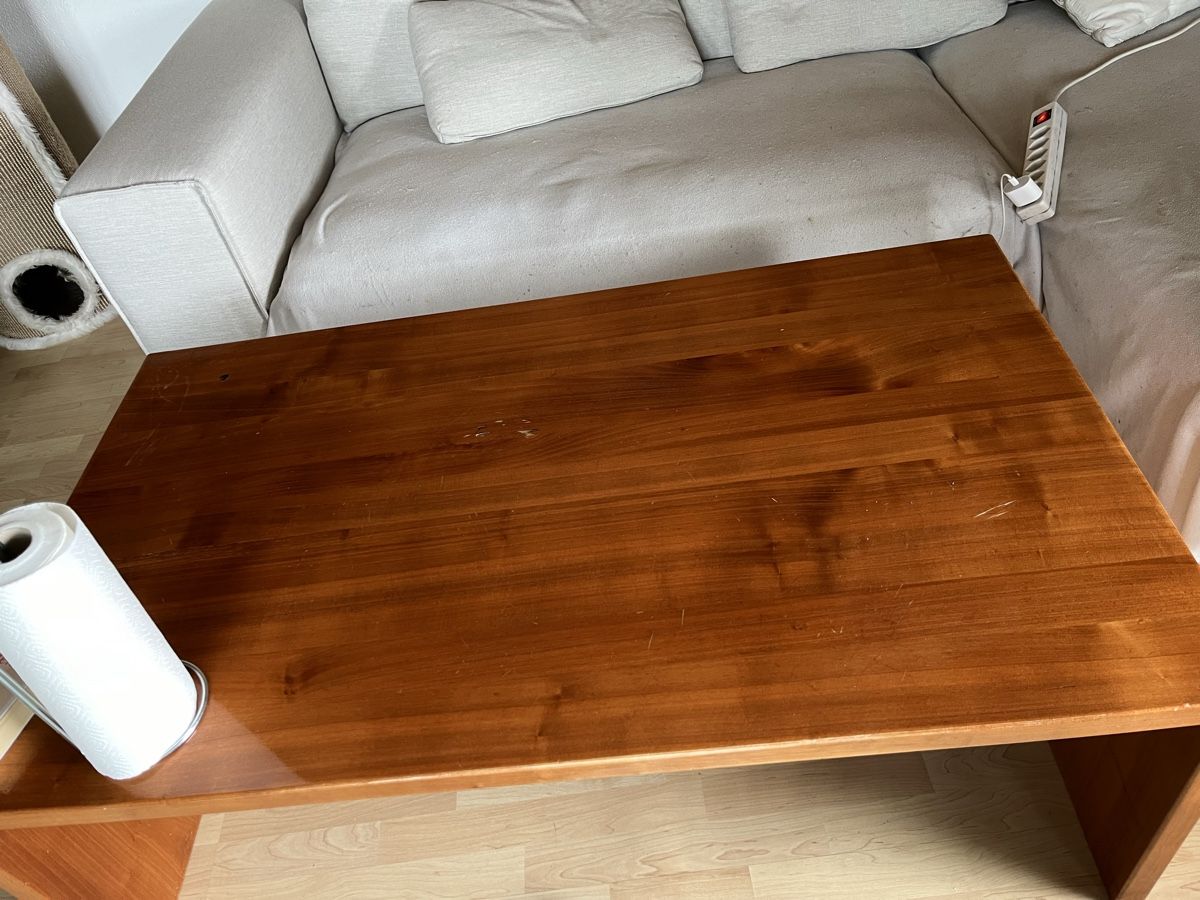 Tavoli: Couchtisch Massivholz – Usato da Jegenstorf venduto da vanisaem 1