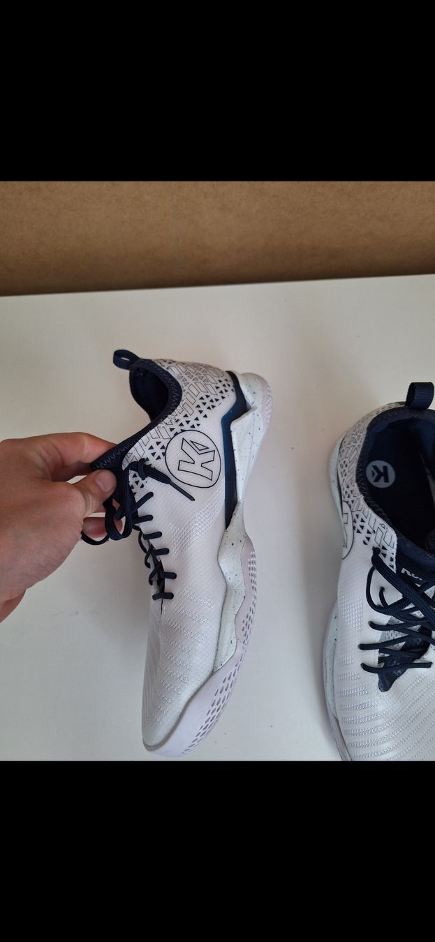 Scarpe da uomo: Hallenschuhe – Usato da Gwatt (Thun) venduto da RafH 1