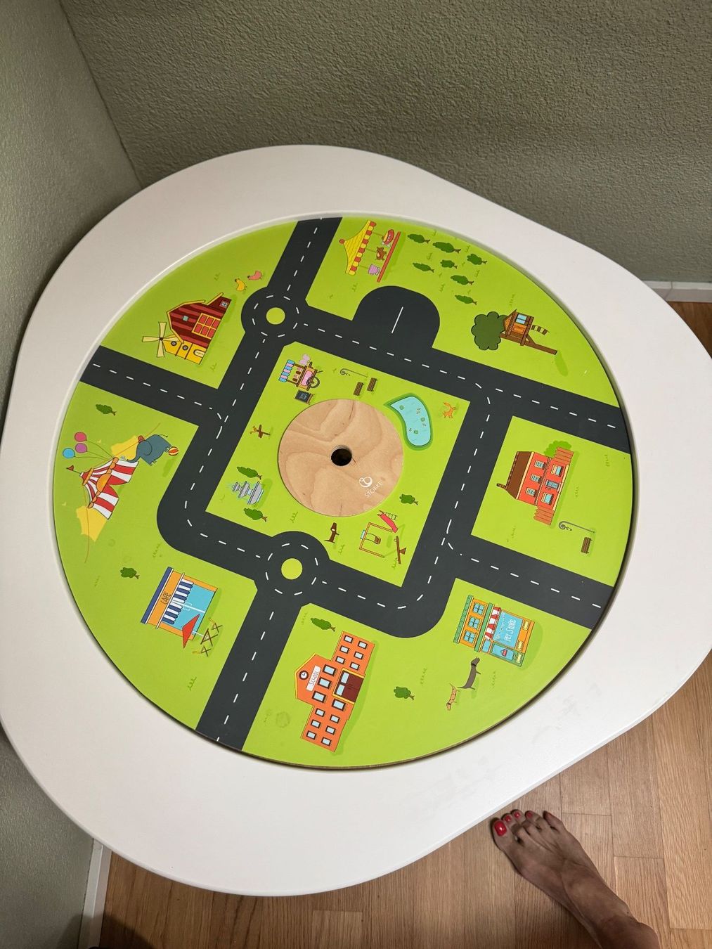 Tischset: Stokke Multifunktionsspieltisch in weiss – Gebraucht aus Hombrechtikon von Sonne127 2