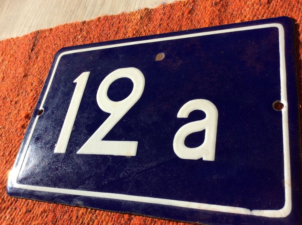 Emailschild „lustige“ Hausnummer, alt Kaufen auf Ricardo