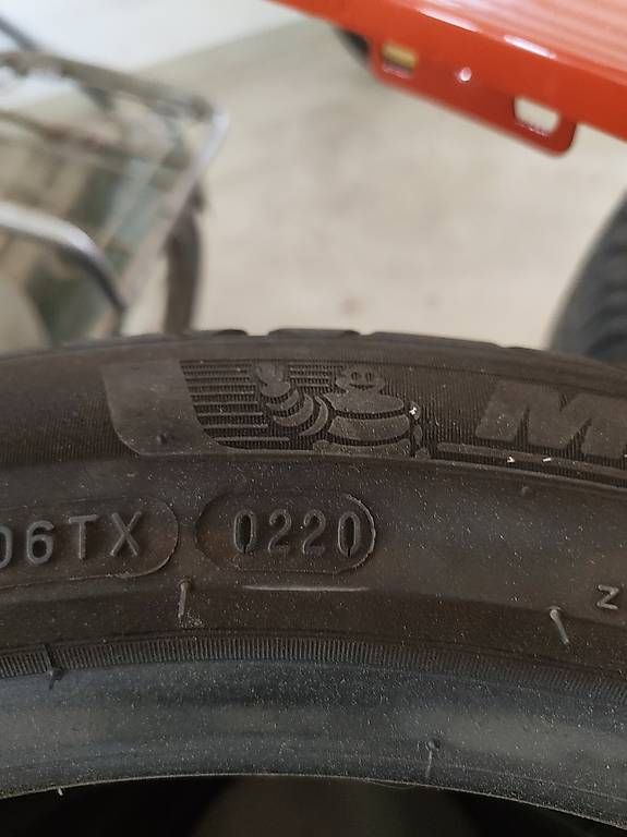 Pneus & Kompletträder: 4 pneus été michelin primacy 4  – Gebraucht aus Châtonnaye von Titeuf441 1