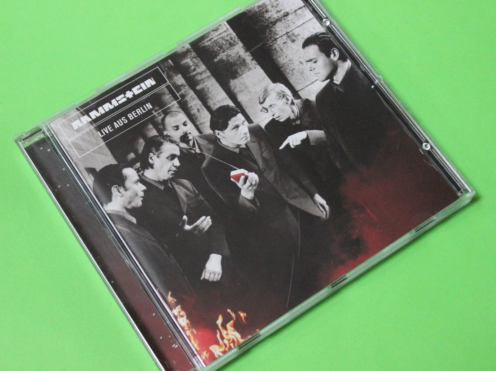 CD: RAMMSTEIN - LIVE AUS BERLIN CD 1999 – Usato da Tübach venduto da JamesStone