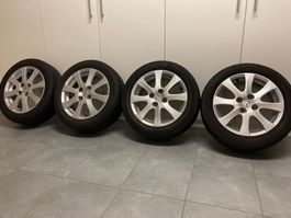 Leichtmetallfelgen mit Reifen von Mazda 2 1.3HP