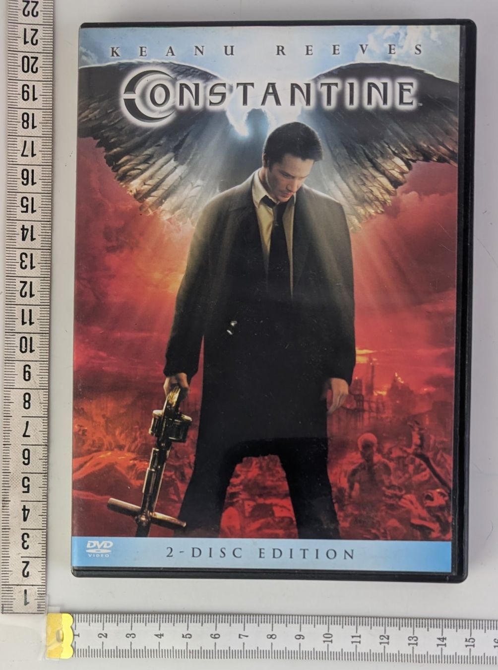 Tutti i DVDs: Constantine DVD, 2-Disc Edition mit Keanu Reeves, Top – Usato da Zürich venduto da axolottchen