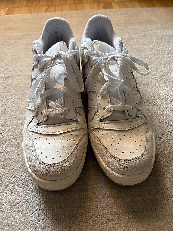 Herrenschuhe: Adidas Sneaker Gr. 44 – Gebraucht aus Arlesheim von Matweb 1