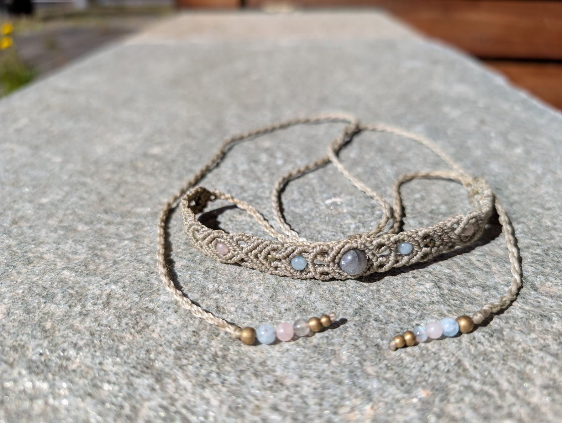Catenine: Makramee Choker, blauer Labradorit, grau-beige – Nuovo (secondo la descrizione) da Niederdorf venduto da Azariel 3