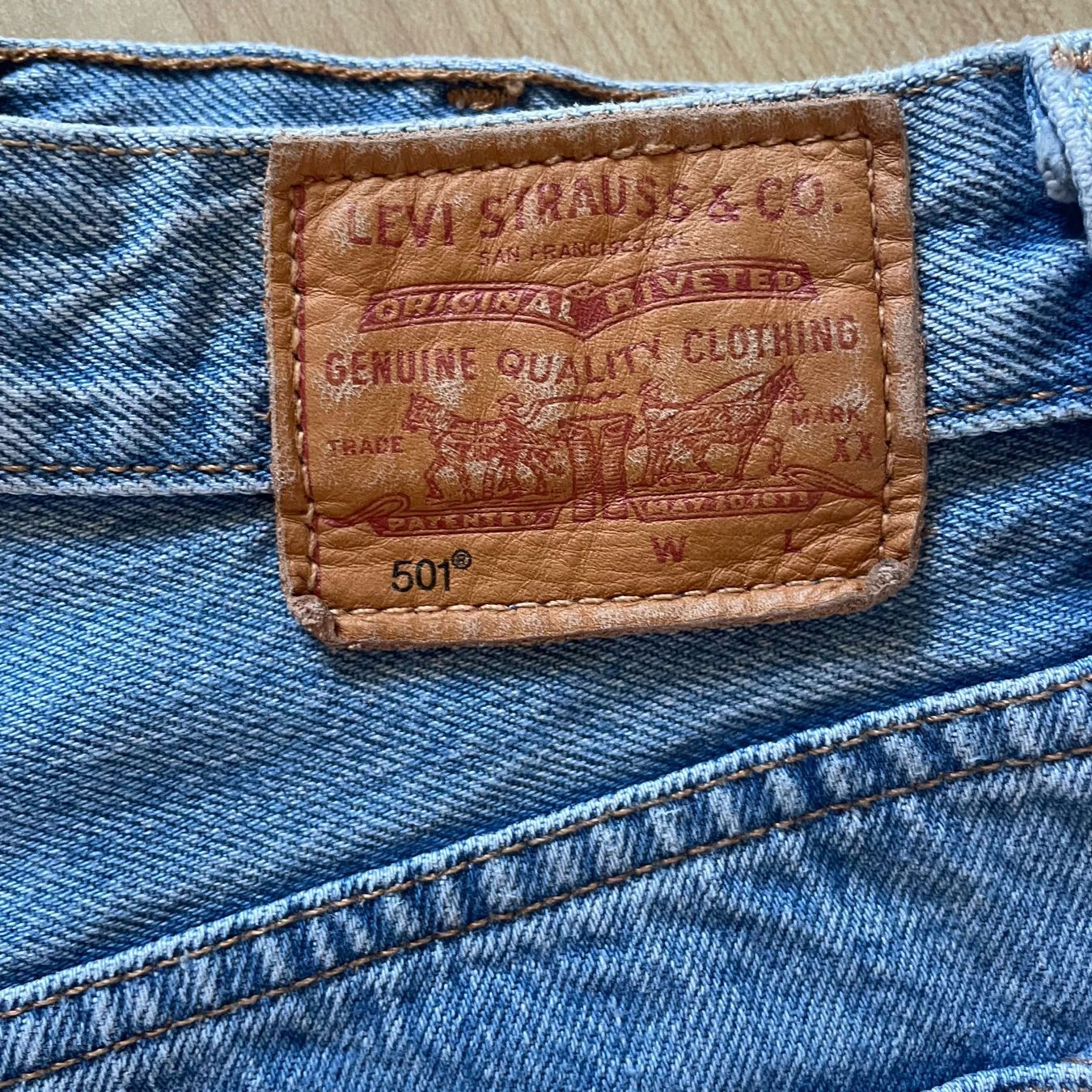 Levi's Jeans: Levis 501 Jeans Shorts, Gr. 34, hellblau – Usato da Zollikon venduto da Ranunkulus 1