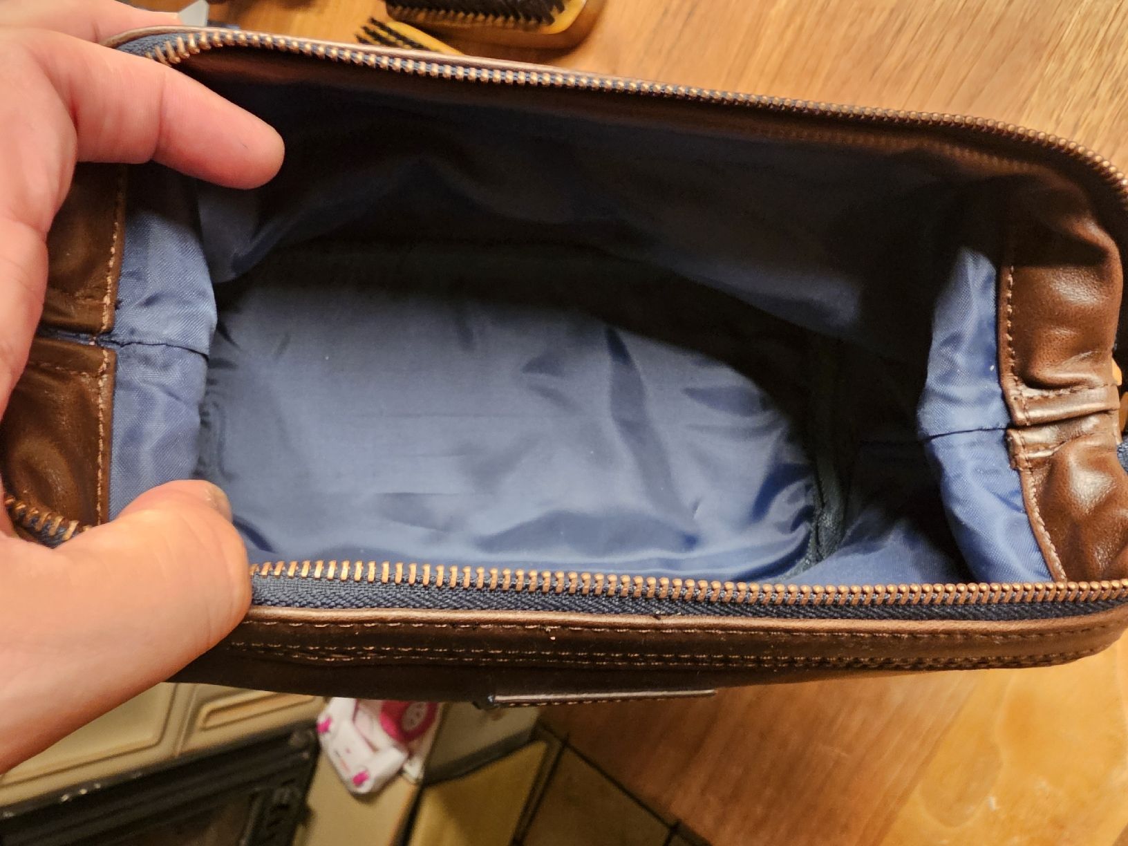 Altro in  Abbigliamento & Accessori: Ted Baker Schuhpolier Set – Nuovo e nell'imballaggio originale da Oberwil BL venduto da 007re 3