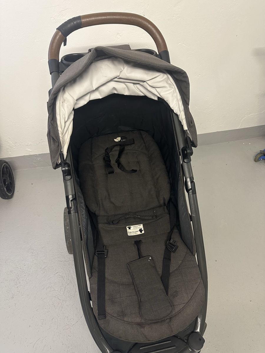 Joie Carrozzine: Joie Versatrax Stroller -used – Usato da Aarau venduto da anb_qnk8