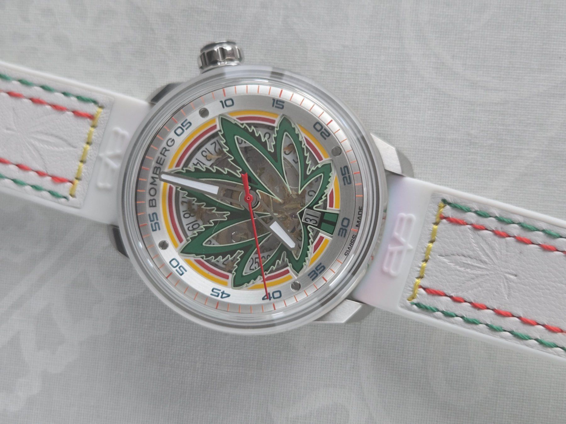 Bomberg Uhren: Bomberg BB-01 Automatic CBD White – Neu (gemäss Beschreibung) aus Chabrey von Horology 6