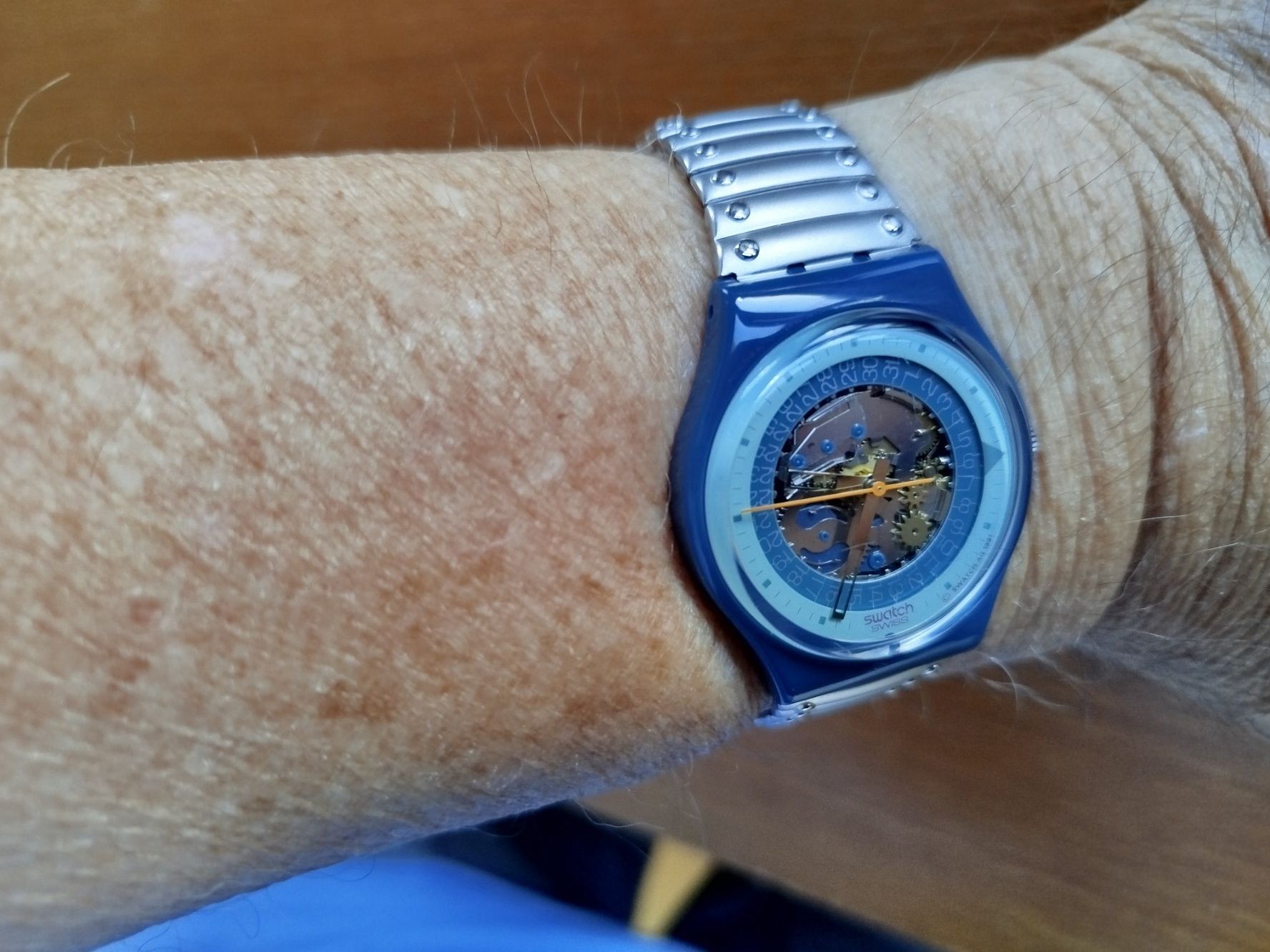 Swatch Orologi: SWATCH Skelettuhr mit Flex - Stahlband – Nuovo (secondo la descrizione) da Zug venduto da Robert0125