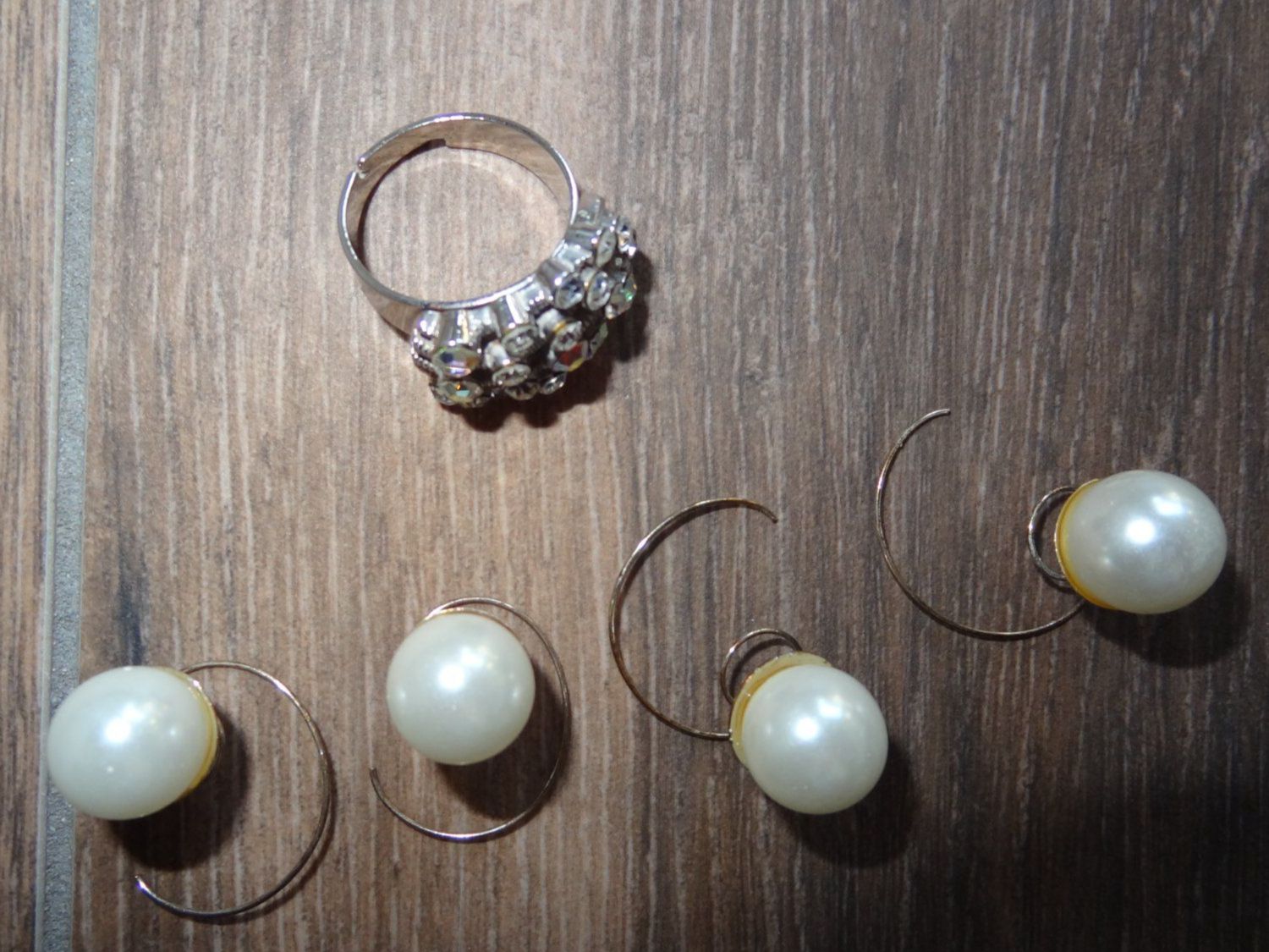 Altri gioielli: Bague & boucles d'oreilles perles - Set chic! – Usato da Satigny venduto da salvatore73