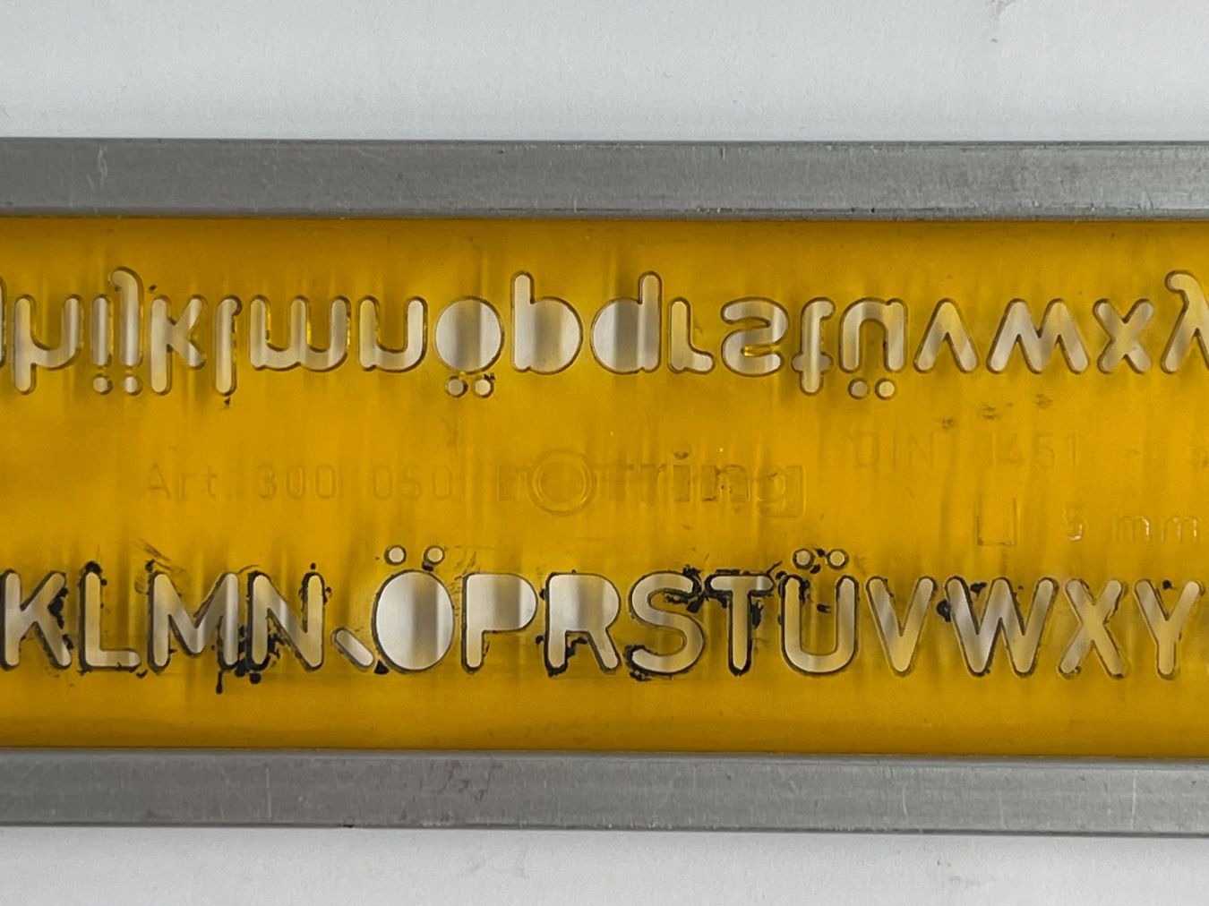 Rotring Sciablone: Schreibschablone Rothring, Höhe 5 mm, Nr. 5 – Usato da Matzingen venduto da carola71 1