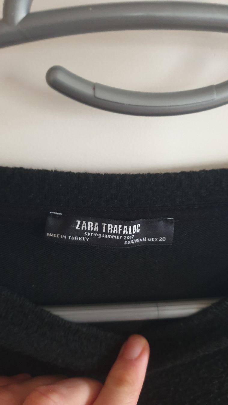 Maglioni & Felpe: Eleganter Pullover mit Trompetenärmeln, Grösse M – Usato da Gränichen venduto da mic_x2zf 2