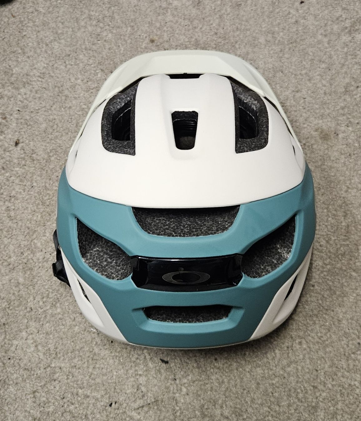 Oakley Caschi: Fahrradhelm Oakley DRT3  – Nuovo (secondo la descrizione) da Dachsen venduto da Topparts1 2