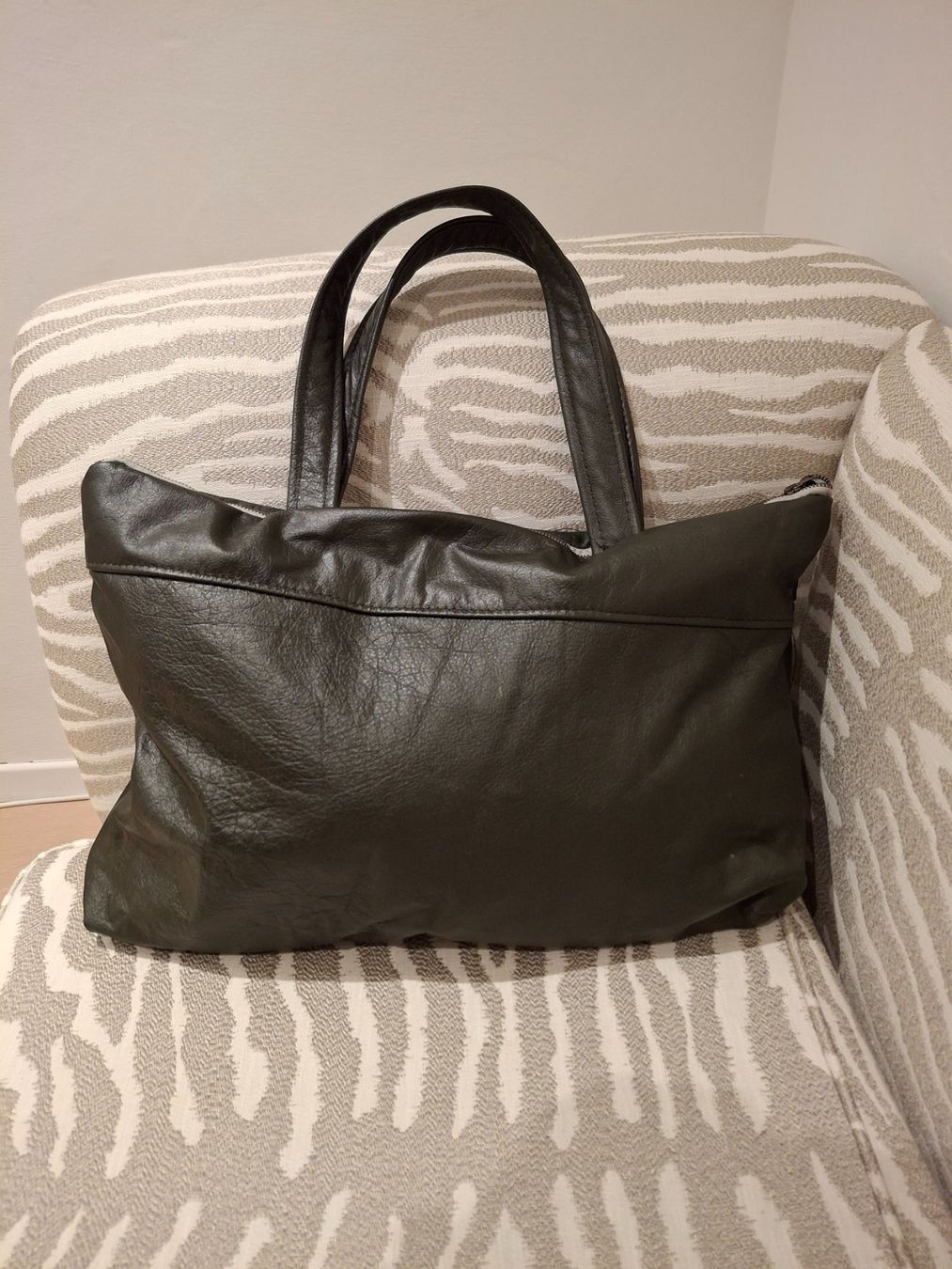 Borse da donna: Edle Handtasche, Echtleder, Top Zustand, – Nuovo (secondo la descrizione) da Bellikon venduto da MellonCollieMitTwint 2