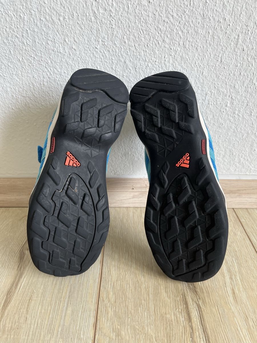 Scarpe per ragazzi: Adidas Terrex Traxion Grösse 32 – Usato da Zürich venduto da Renkonsky 7