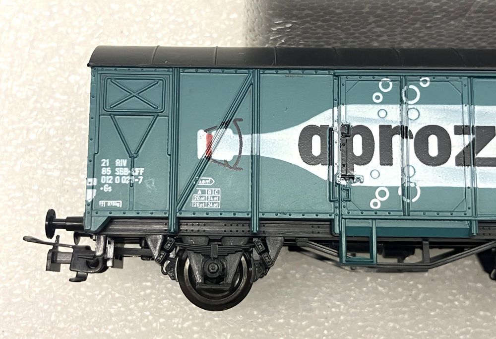 Roco Modelleisenbahnen: Roco 46842-Liliput H0= 3x Güterwagen SBB aproz MIGROS – Gebraucht aus Thun von retoolinoo 1