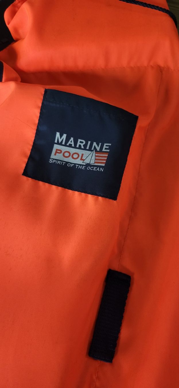 Gilets de sauvetage: Rettungsweste – D'occasion à Ebikon par Annak0 1