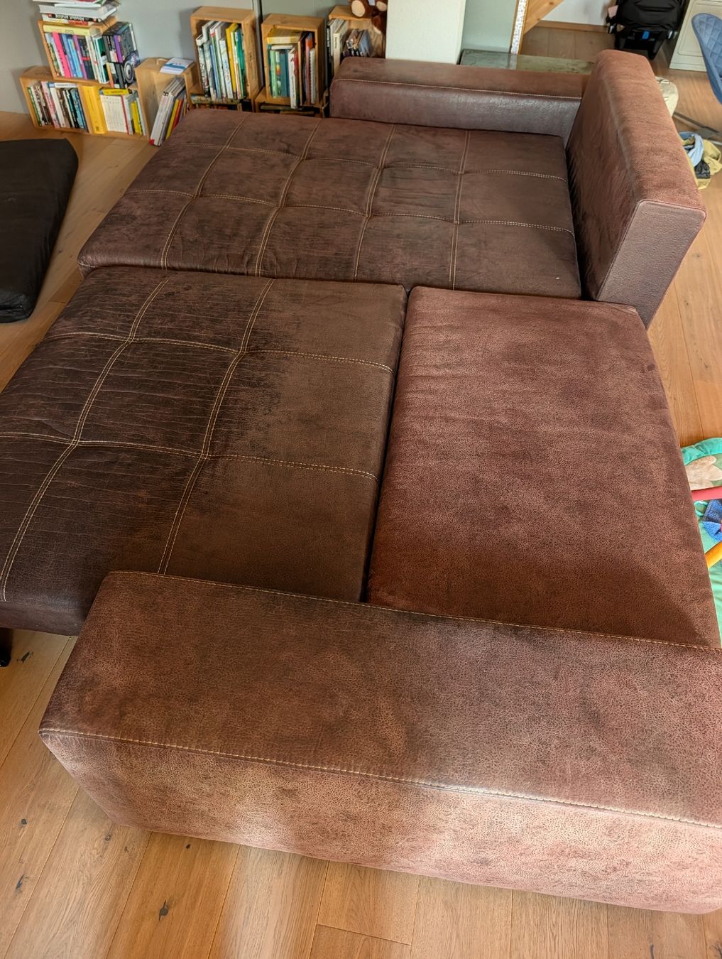 Sofas: Ecksofa mit Schlaffunktion – Gebraucht aus Wangen an der Aare von desilvam 3