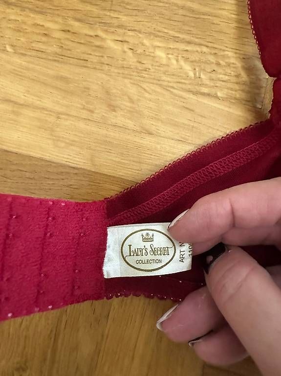 Altra biancheria intima: Bügel-BH rot Gr. 80D – Nuovo (secondo la descrizione) da Zürich venduto da alex124 1