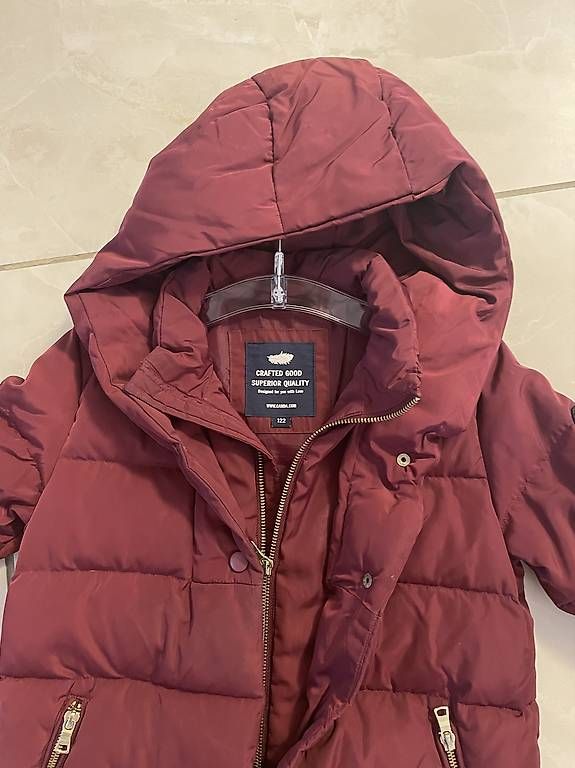 Jacken & Mäntel: Daunenjacke Gr.122 – Gebraucht aus Suhr von thomann1998 1