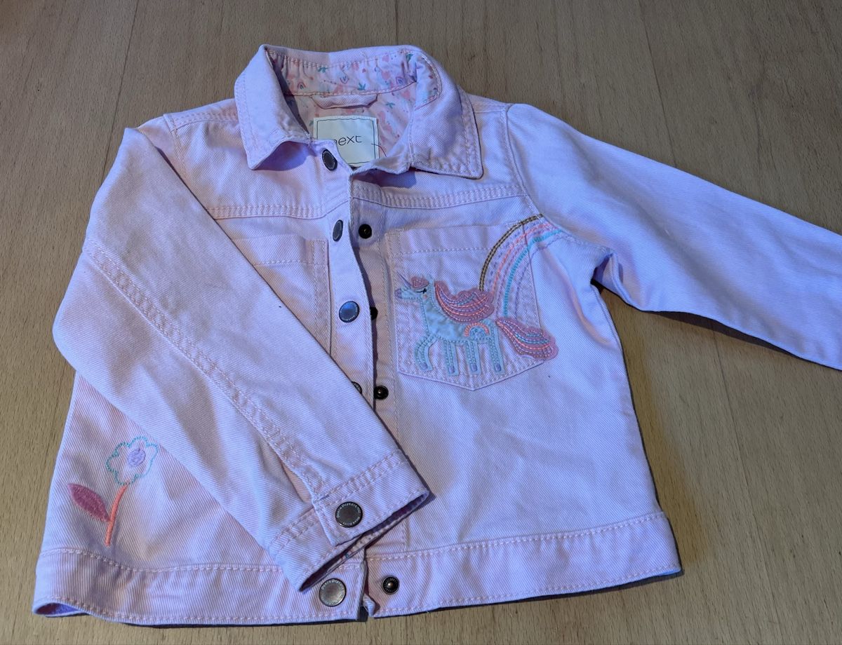 Lotti & Set di vestiti: Kleiderpaket Mädchen gr. 104/110 – Usato da S. Carlo GR venduto da sassalb 4