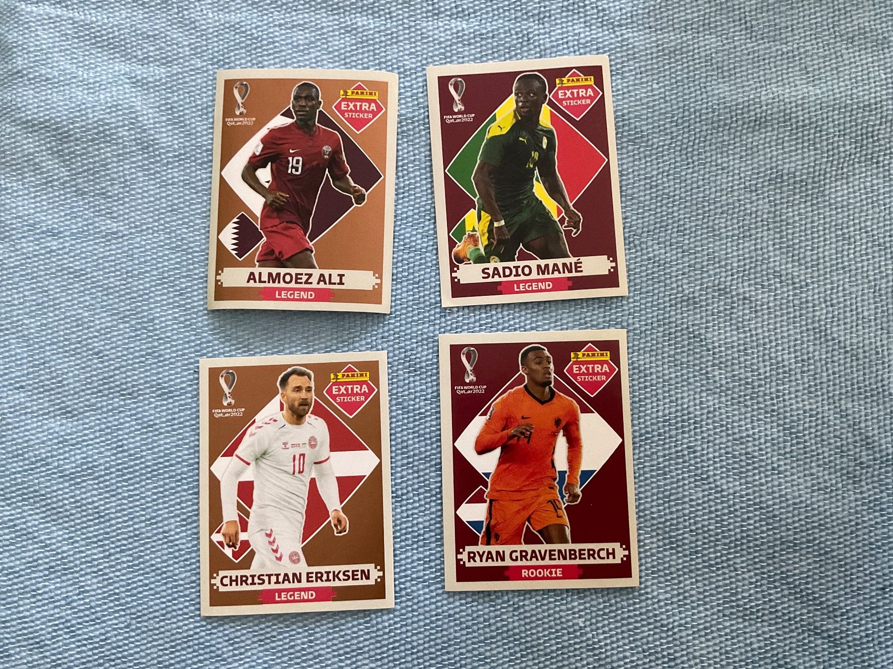 Panini Sammelbilder & Trading cards: PANINI WM2022 EXTRA STICKER – Gebraucht aus Zuchwil von Tripeiro_1893