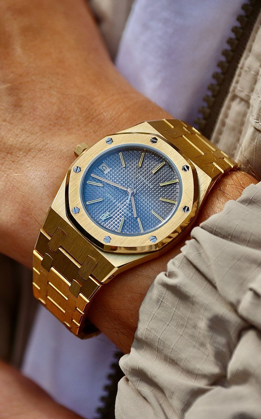 Audemars Piguet Montres: Audemars Piguet Royal Oak 4100BA – D'occasion à Zürich par Lazulivintagewatches