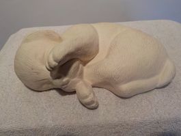 Deko Figur Schlafender Hund