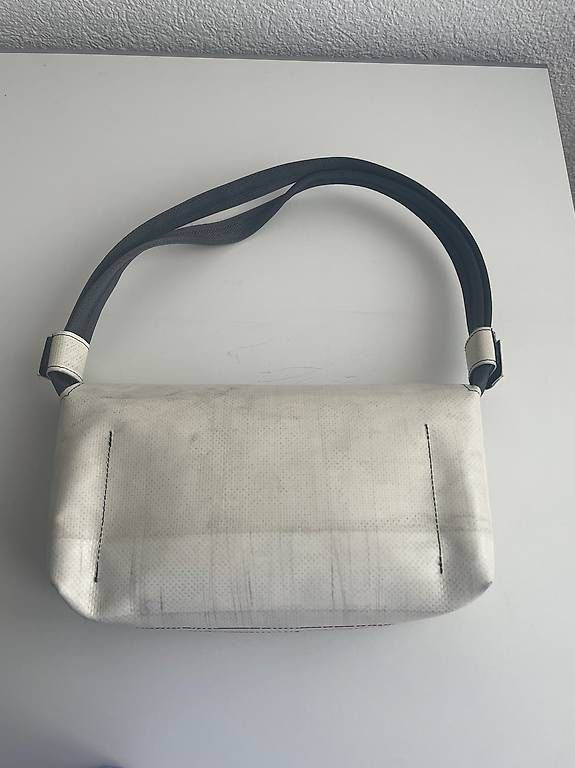 Borse da donna: Freitag Schultertasche Laura – Usato da Bern venduto da Pippilotta62 1