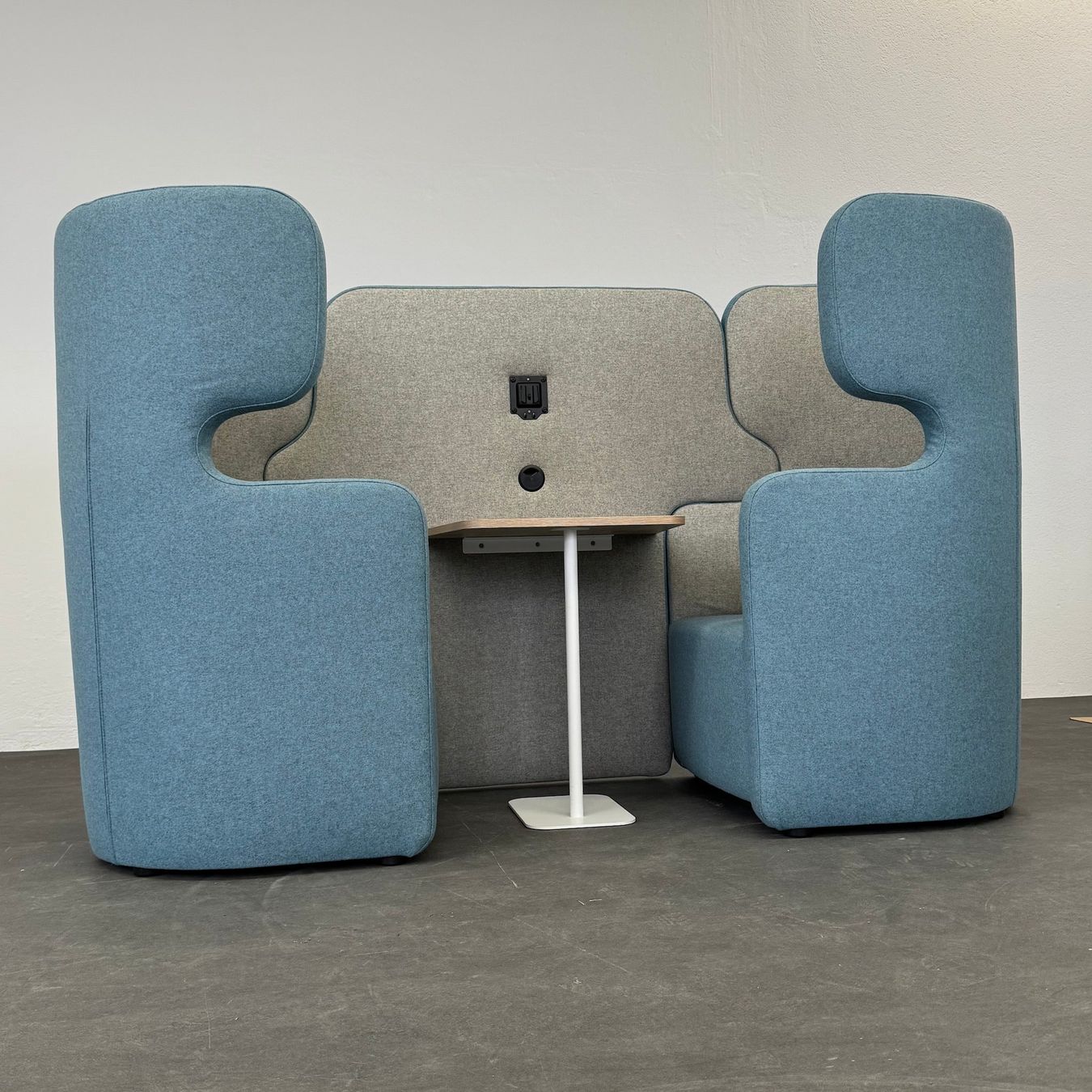Musicassette: Bisley Vivo Sitzgruppe mit Tisch – Usato da Schönenwerd venduto da mcofficeshop 4