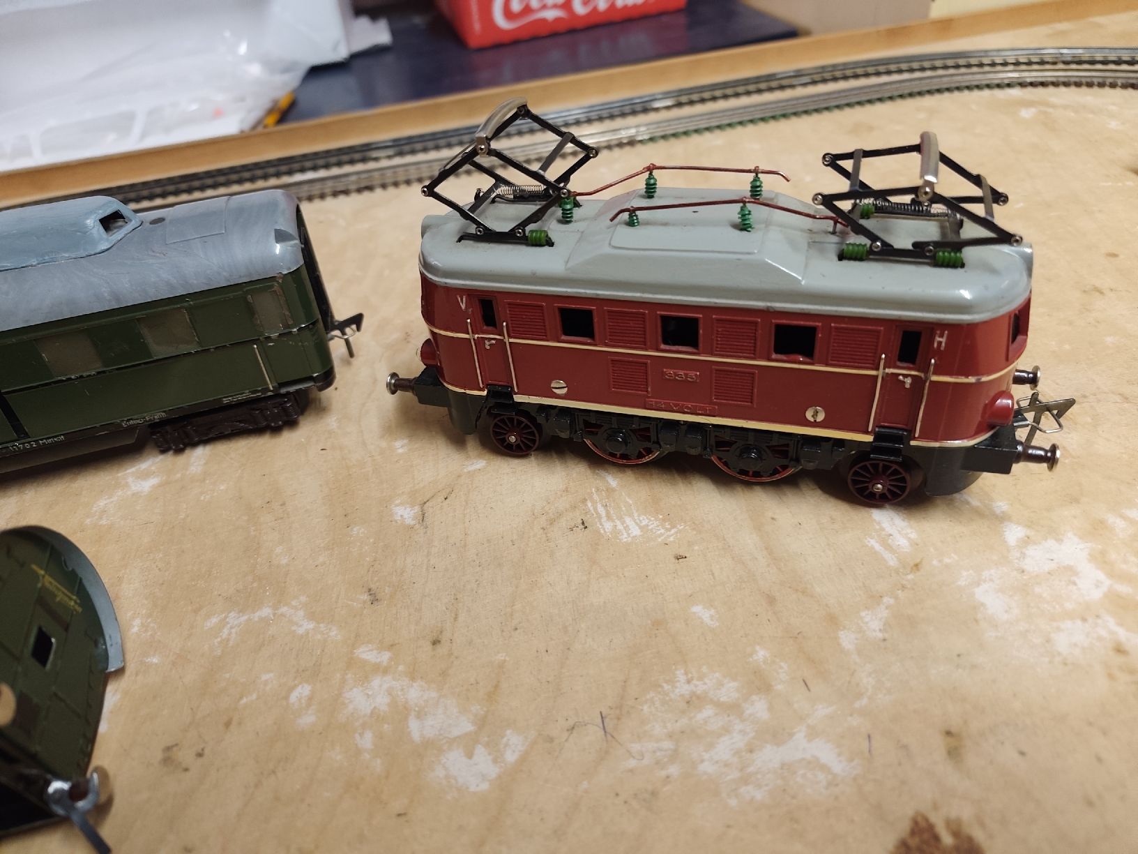 Fleischmann Modelleisenbahnen: Fleischmann Lok und Wagen – Gebraucht aus Aesch BL von Refurber 1