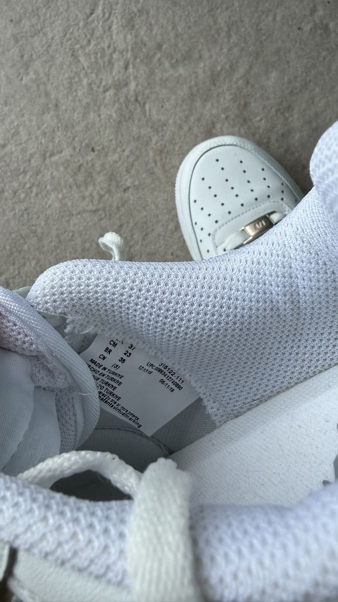 Nike Chaussures femmes: Nike Air Force 1 sneakers size 37 – D'occasion à Boswil par hey.itsme 2