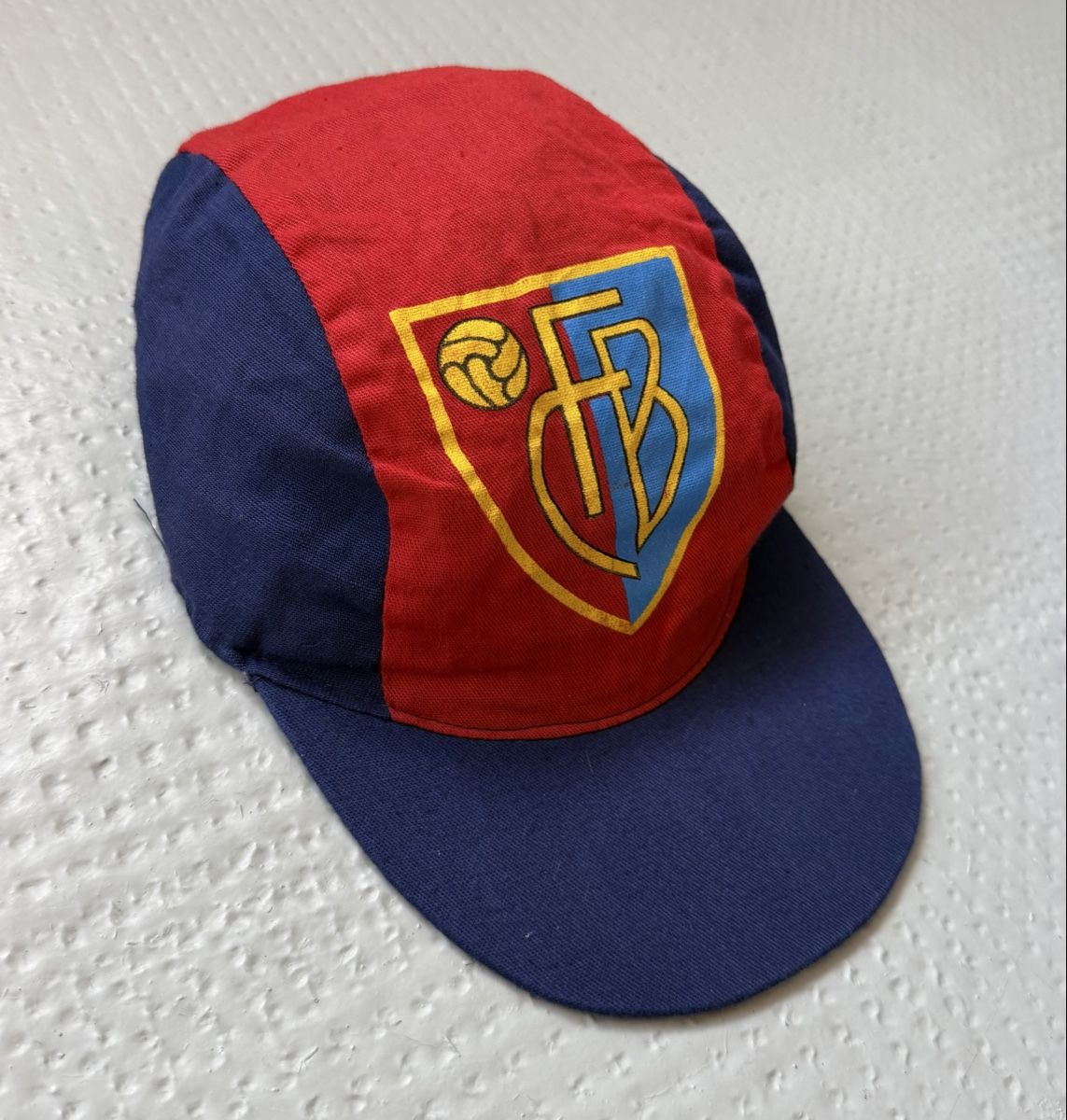 FC Bâle Chapeaux, bonnets & casquettes: Fc Basel Cap Logo alt Rot Blau – D'occasion à Füllinsdorf par hae_gt9l 2