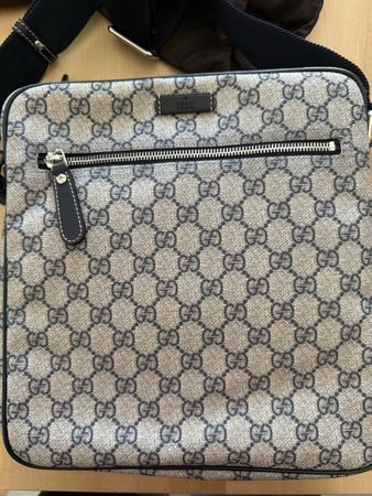 Borsa a tracolla Gucci monogramma unisex