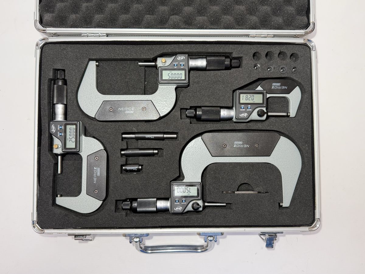Misurare: Bügelmessschrauben Set Neriox 0-100mm digital Mikrometer – Usato da Boswil venduto da ABLagerBoswil