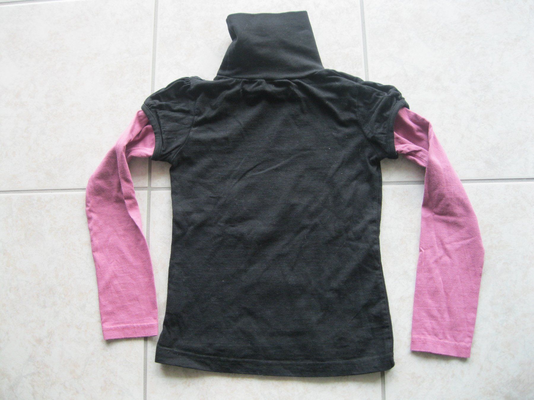 Pullover & Sweatshirts: pull taille 122 – Gebraucht aus vouvry von -tivoli- 1