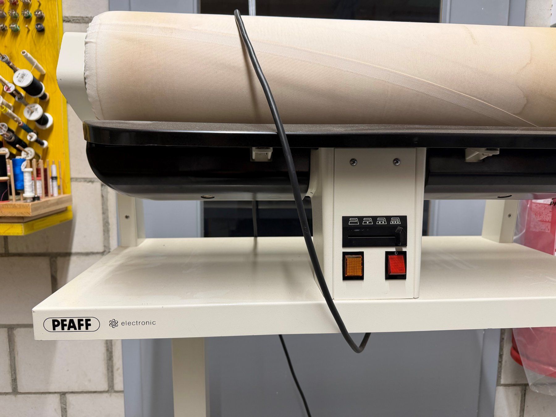 Assi da stiro: Pfaff Electronic Mangel – Usato da Münchenstein venduto da VSPBL-Verkauf 1