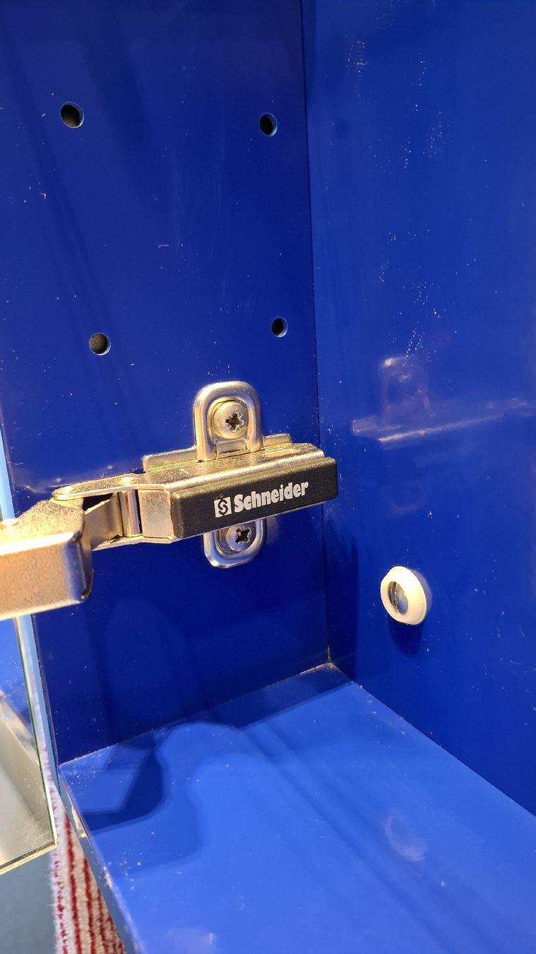 Schneider Armadietti a specchio: Spiegelschrank Schneider – Usato da Reiden venduto da Ckleeblatt 5