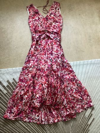 Schönes Sommerkleid von C&A Premium in Grösse 42