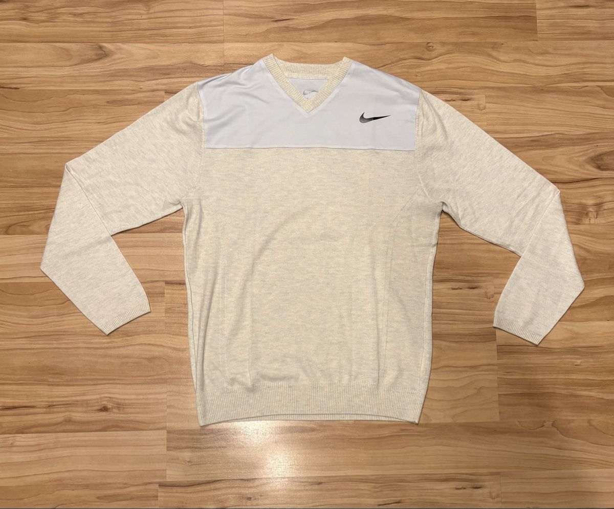 Nike Maglioni & Felpe: Nike Roger Federer Pullover, Grösse M, Top Zustand! Selten!! – Nuovo (secondo la descrizione) da Freienstein venduto da Golfbueb